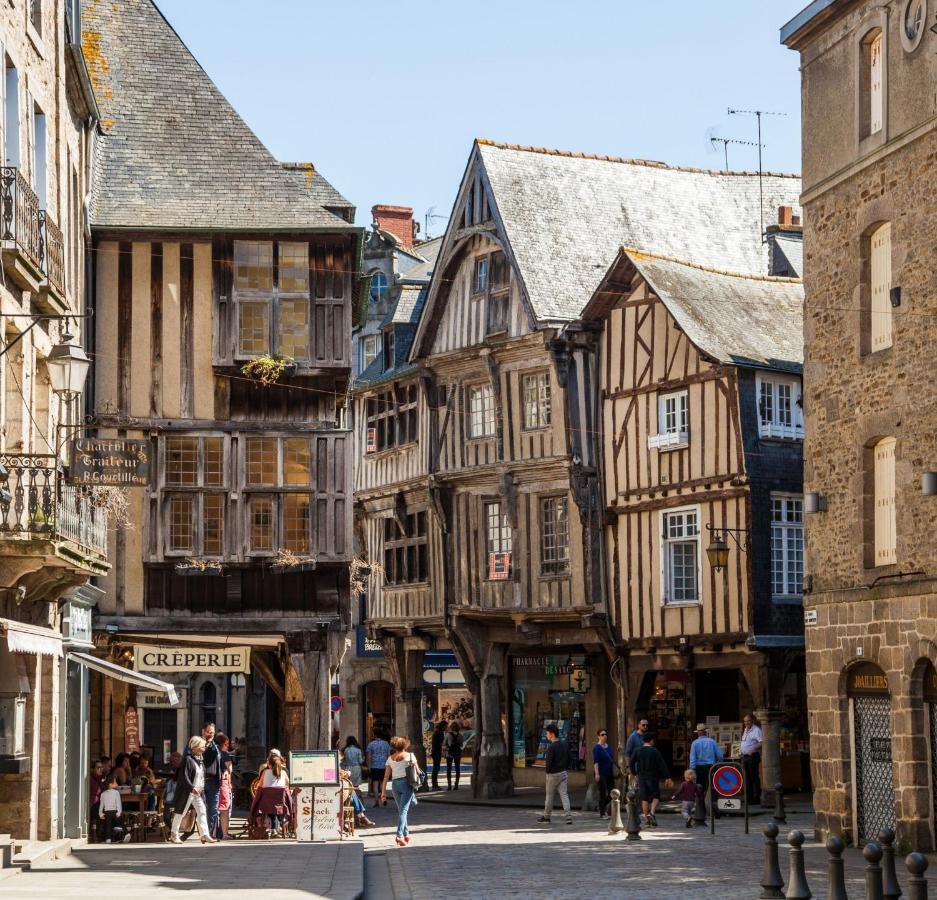 Le Duclos, Appartement Rez-De-Jardin Dinan Centre エクステリア 写真