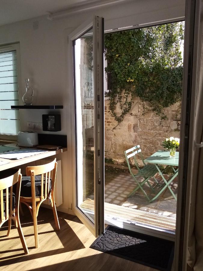 Le Duclos, Appartement Rez-De-Jardin Dinan Centre エクステリア 写真