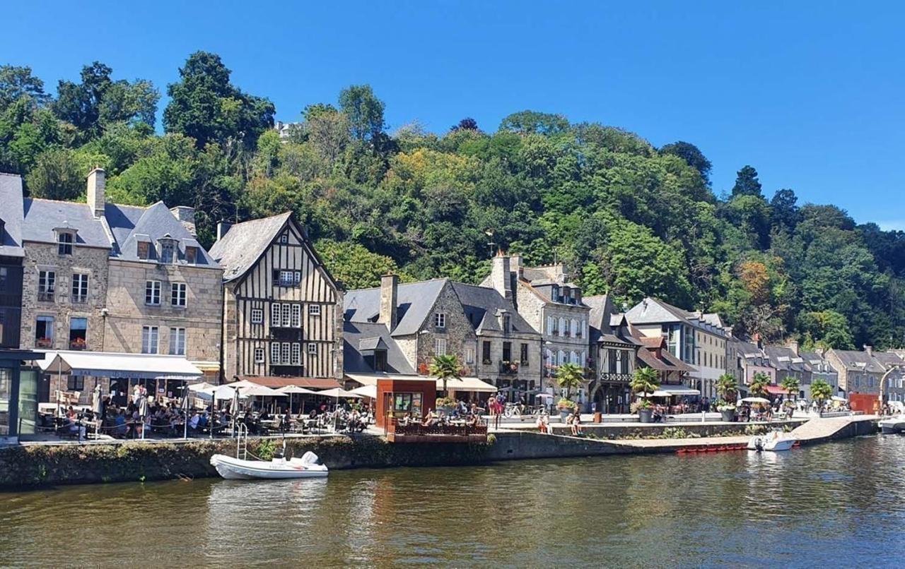 Le Duclos, Appartement Rez-De-Jardin Dinan Centre エクステリア 写真